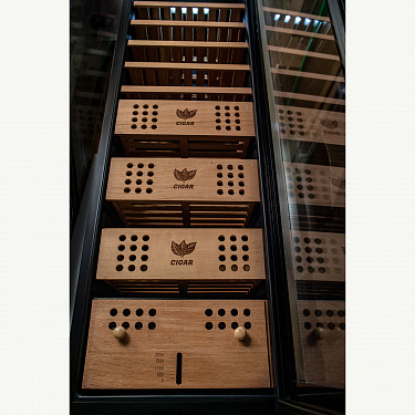 Электронный шкаф компрессорный Cigar Cabinet M-C 138 фото 3